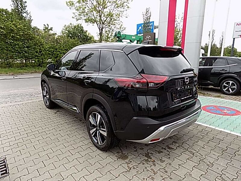 Nissan X-Trail Tekna VC-T Mild Hybrid 1.5 2WD Bose Glasdach