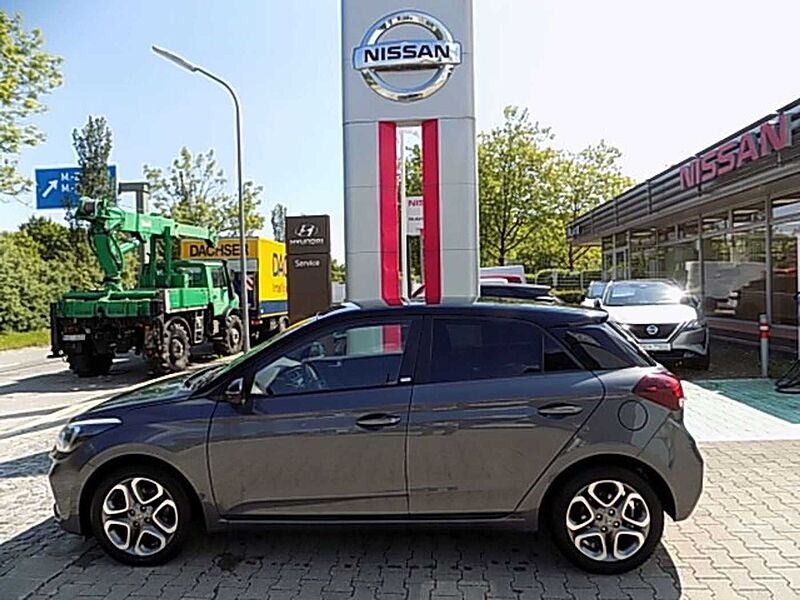 Hyundai i20 Yes! Plus 1.0 T-GDi 100PS Allwetterreifen Klima