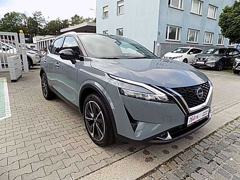 Nissan Qashqai Tekna 1.3 DIG-T MHEV X-Tronic Design Paket 158PS