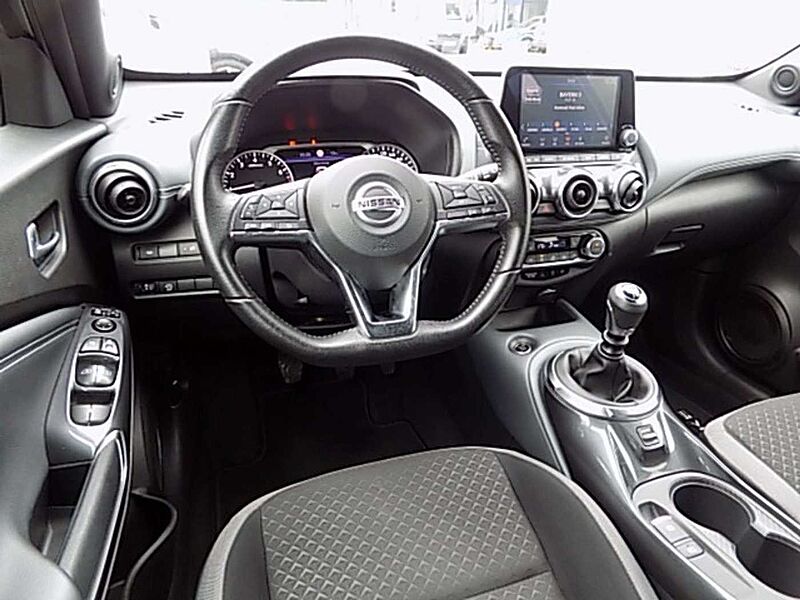 Nissan Juke N-Connecta 1.0 DIG-T 117PS 6MT Klima