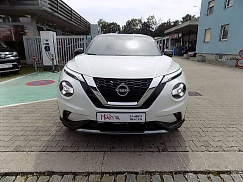 Nissan Juke N-Design 1.0 DIG-T 114PS AT Nissan Connect, Innena