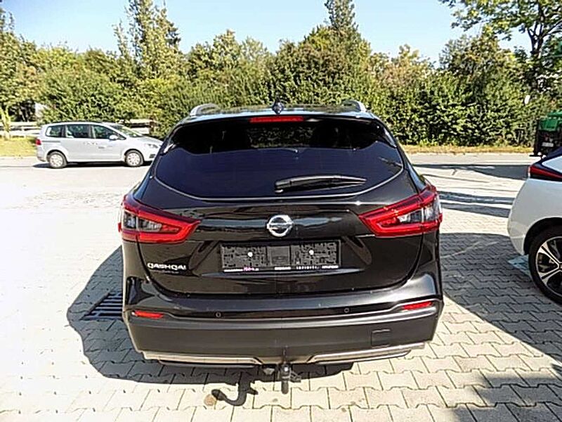 Nissan Qashqai Tekna+ 1.3 DIG-T 160PS DCT AHK 8-fach Alu Klima