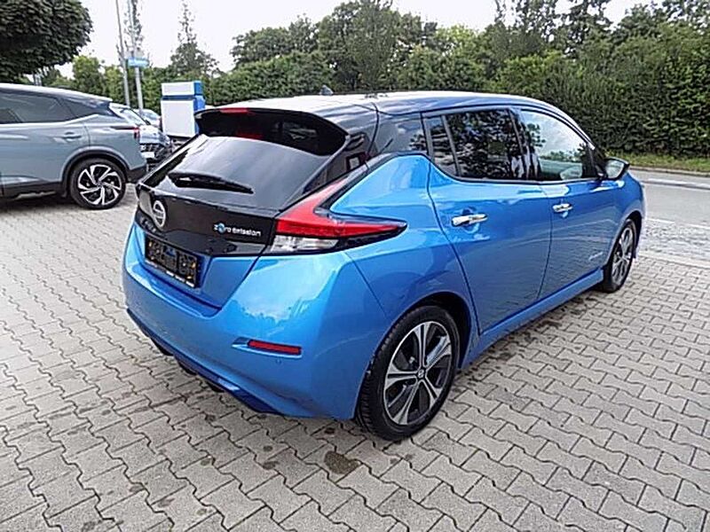 Nissan Leaf Tekna ZE1 MY19 150PS 40KWh Winterräder Scheckheft