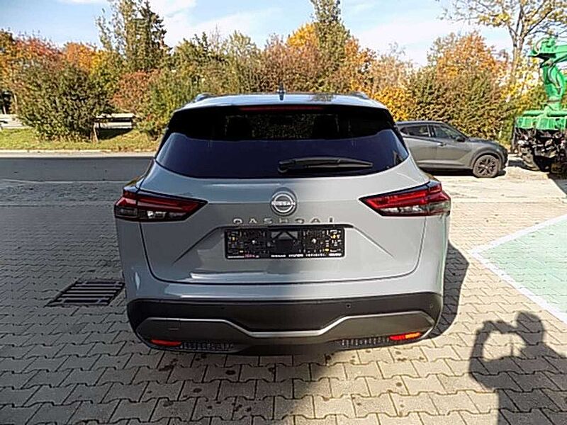 Nissan Qashqai Tekna 1.3 DIG-T 4x4 MHEV 158PS AT Desing Paket