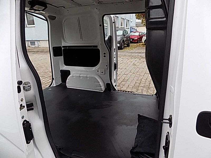 Nissan E-NV200 Premium 40kw/h Winterpaket Navi 2 Schiebetüren