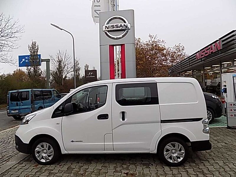 Nissan E-NV200 Premium 40kw/h Winterpaket Navi 2 Schiebetüren