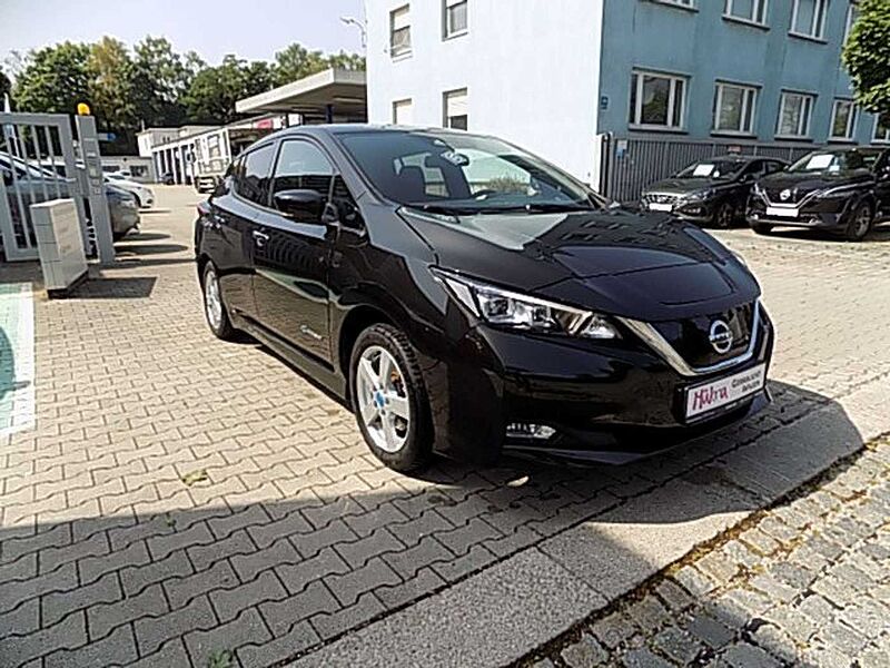 Nissan Leaf N-Connecta 40kWH LED Winterpaket N-Connecta Klima