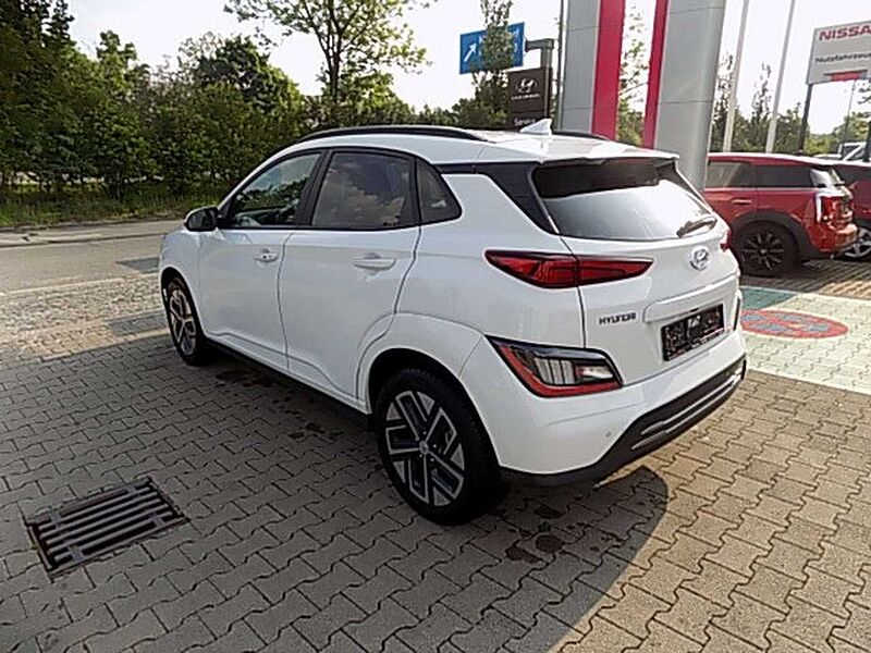 Hyundai KONA Elektro Trend Navi LED PDC Sound Krell Klima Navi