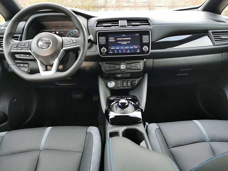 Nissan Leaf Tekna 40kwh 150PS Klima Navi Leder Einparkhilfe