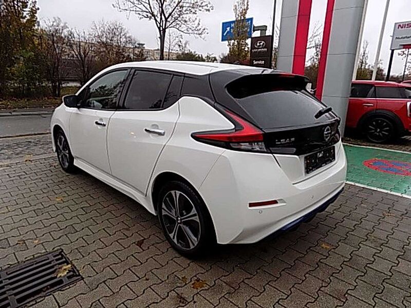 Nissan Leaf N-Connecta e+N 62KW LED Scheckheftgepflegt Klima