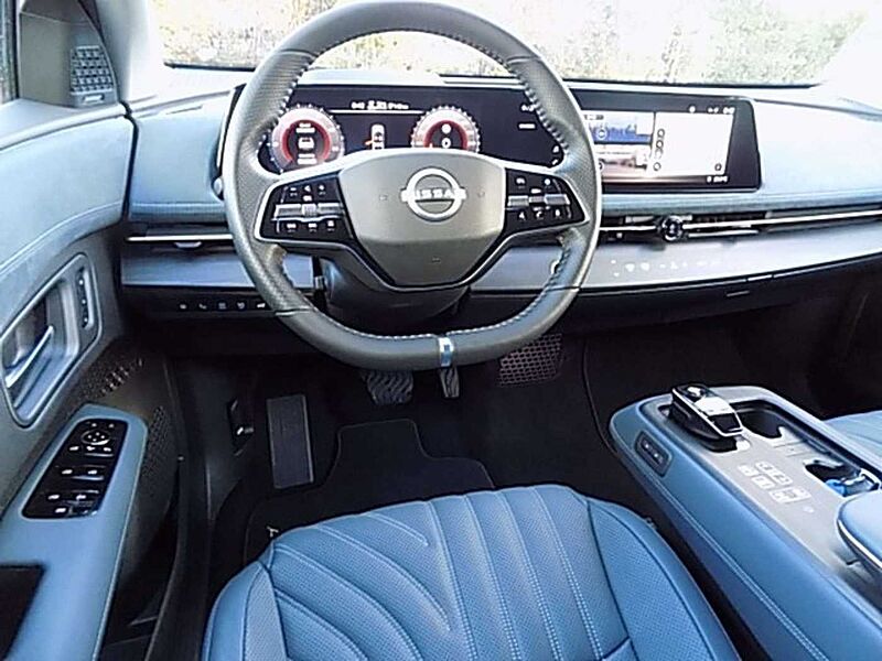 Nissan Ariya Evolve Pack 242PS 87kWh 20' Nappa 8-fach Klima